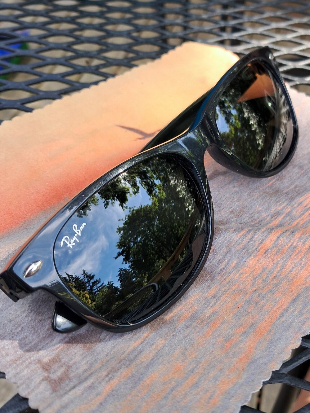 Ray-Ban Men’s Black Sunglasses with Dark Lenses